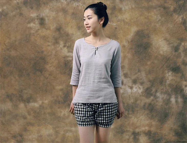 grey shirt