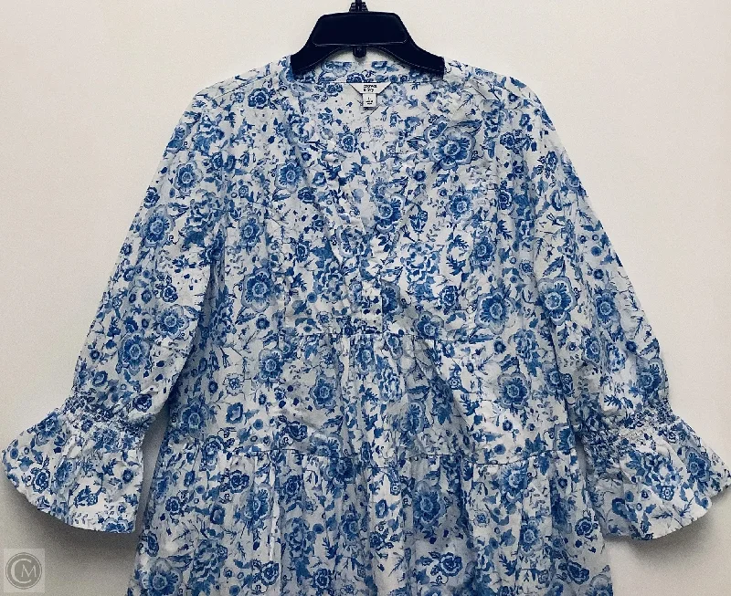Dress Casual Short By Crown And Ivy In Blue, Size: L Tunics Print Colorful