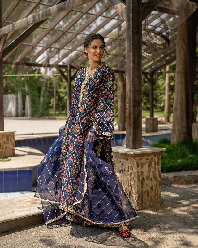 Pakistani Party Wear Trouser Suits with Long Kameez Trousers Floral Bohemian