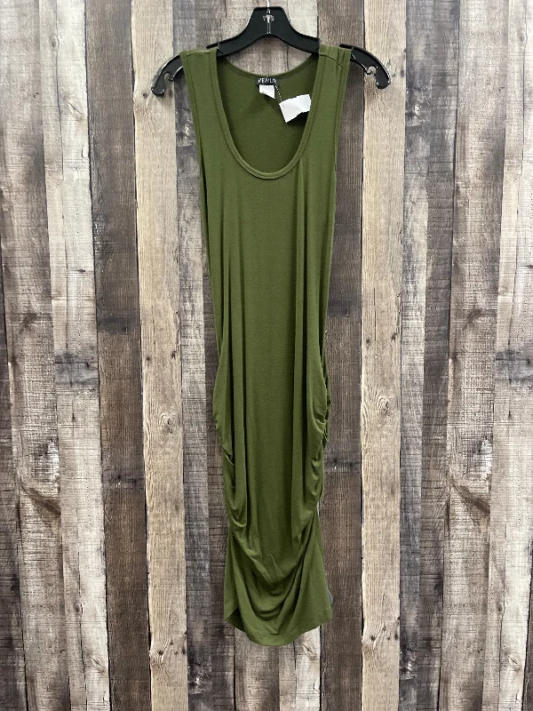 Green Dress Casual Midi Venus, Size M Trendy Fit-and-Flare Midi Dress